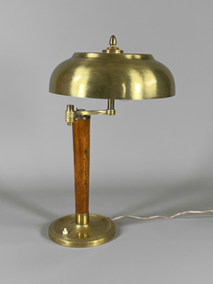 Lámpara alemana mid century en bronce y madera