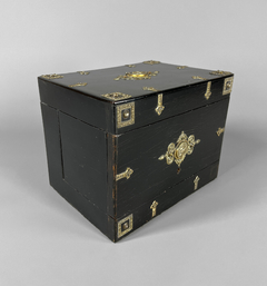Caja licorera época Victoriana en madera ebonizada y bronce - comprar online