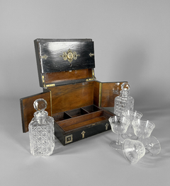 Caja licorera época Victoriana en madera ebonizada y bronce - Mayflower