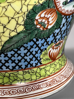 Lámpara porcelana china con peonias, Siglo XIX