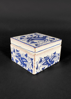 Caja de cerámica Irani del siglo XVIII