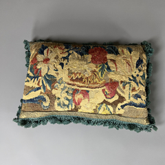 Almohadón con tapicería Siglo XVIII. - Mayflower