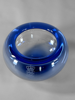 Imagen de Bowl Dinamarqués en cristal azul con escudo de armas