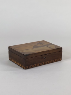 Caja de madera con marqueterie