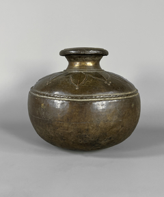 Bowl Indú en bronce empavonado, Siglo XX