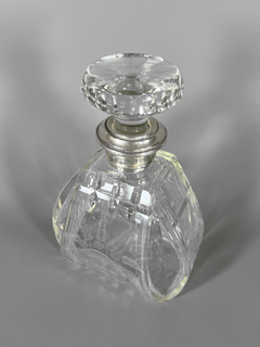 Botellón de cristal tallado y grabado al ácido con cuello en plata 925 en internet
