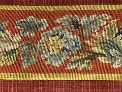 Banquetas Inglesas época Queen Anne con tapicería Petit Point