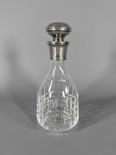 Botellón cristal con cuello en metal plateado