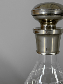 Botellón cristal con cuello en metal plateado - tienda online