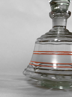 Licorera de cristal Art-Deco con tapa - comprar online