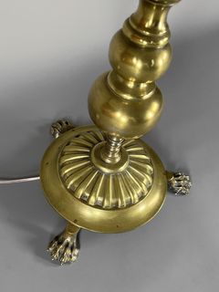 Lámpara de pie Holandesa en bronce cincelado y calado. - tienda online