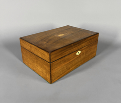 Caja costurero en caoba con incrustaciones. Circa 1860 - comprar online