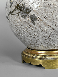 Vaso Chino en Gres esmaltado con base de bronce Ormolú, Circa 1900 - tienda online