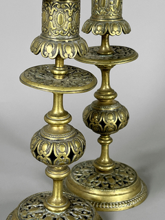 Candeleros Rococo en bronce cincelado - Mayflower
