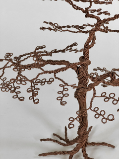 Escultura Árbol en alambre cobreado en internet