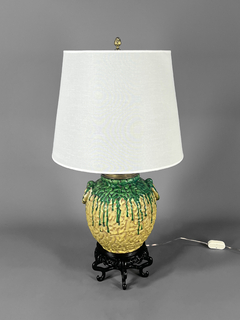 Lámpara China en cerámica Gres con base de madera, principio Siglo XX