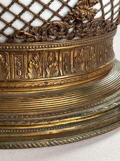 Cachepot Francés en porcelana blanca con bronce ormolú - tienda online