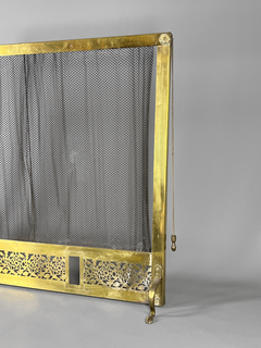 Chispero de bronce con cortina de malla negra. - comprar online