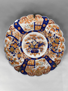 Plato Japonés en porcelana Imari, Siglo XVIII