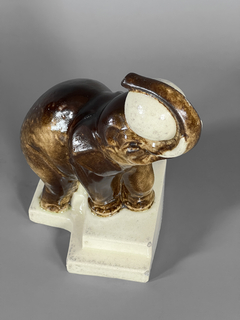 Imagen de Elefante Art-Deco realizado en cerámica