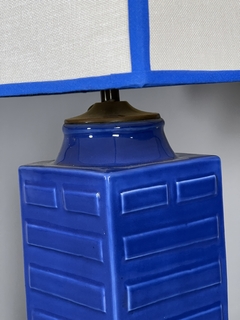 Lámpara China en pocelana azul rectangular - Mayflower