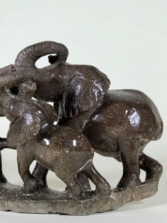Elefantes en mármol - comprar online