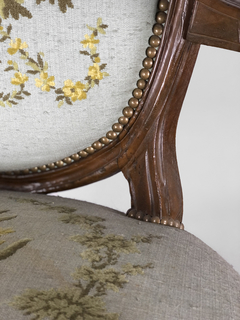 Sillón Francés estilo Louis XVI tapizado