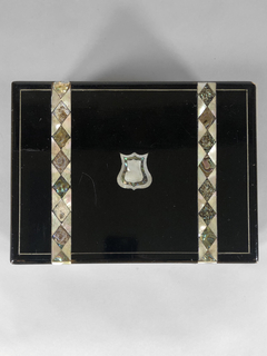 Imagen de Caja costurero Inglesa ebonizada con aplicaciones Circa 1860