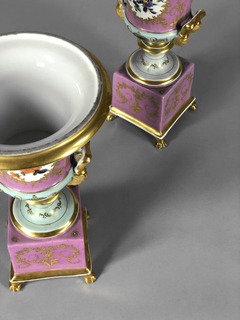 Vasos Medicis en porcelana. Francia, Circa 1850. - tienda online