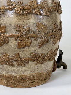 Barril Inglés Victoriano en cerámica y bronce en internet
