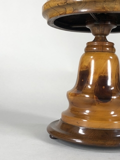 Lámpara Art Nouveau en madera - comprar online