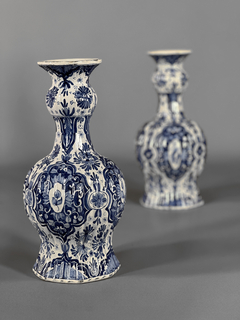 Vasos Holandeses en porcelana Delft PPio Siglo XX - comprar online