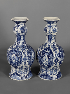 Vasos Holandeses en porcelana Delft PPio Siglo XX