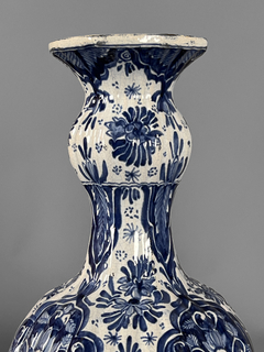 Vasos Holandeses en porcelana Delft PPio Siglo XX en internet