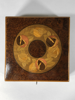 Caja de madera Art Nouveau Circa 1920 - comprar online