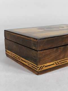Caja de madera con marqueterie. - comprar online