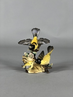 Figura de aves en porcelana Japonesa - comprar online