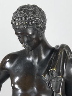 Reloj de apoyo francés con caja y escultura de bronce en internet