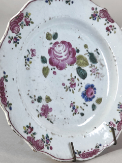 Plato porcelana Compañía de Indias Famille Rose - Mayflower