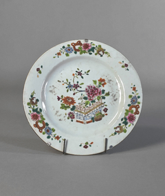 Plato porcelana Compañía de Indias Famille Rose