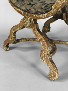Sillón veneciano dorado a la hoja con tapicería Siglo XVIII