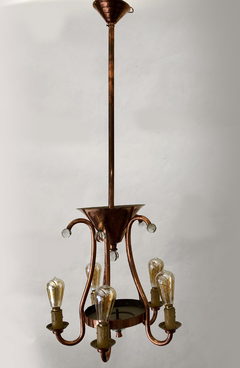 Araña Art-Deco realizada en cobre y vidrio , 5 luces. en internet