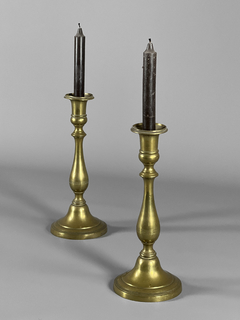 Candeleros en bronce, siglo XVIII - comprar online