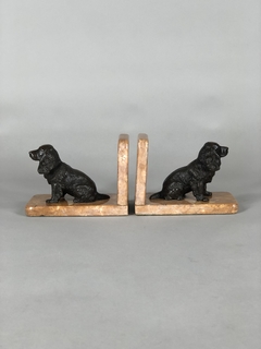 Sostiene libros escultura de perros en bronce y mármol - comprar online