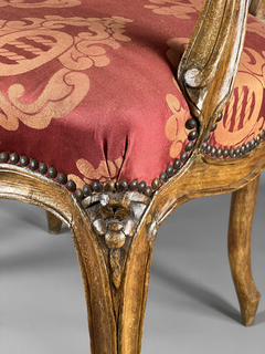 Sillones Franceses Louis XV en nogal, Circa 1780 - comprar online