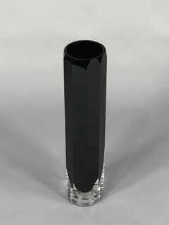 Vaso cristal negro facetado con base transparente - tienda online