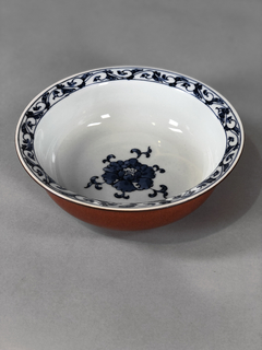 Bowl porcelana China lacre con interior blanco y decoración en azul