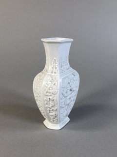 Vaso Blanc de Chine con figura de dragón - Mayflower