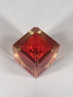 Cenicero cristal tallado color rubí - tienda online