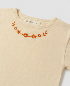 REMERA BORDADA PEACH - comprar online